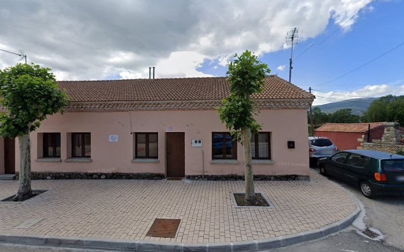 Casitas-Pinilla-del-Valle