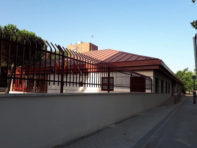 Centro-de-Mayores-Arturo-Pajuelo