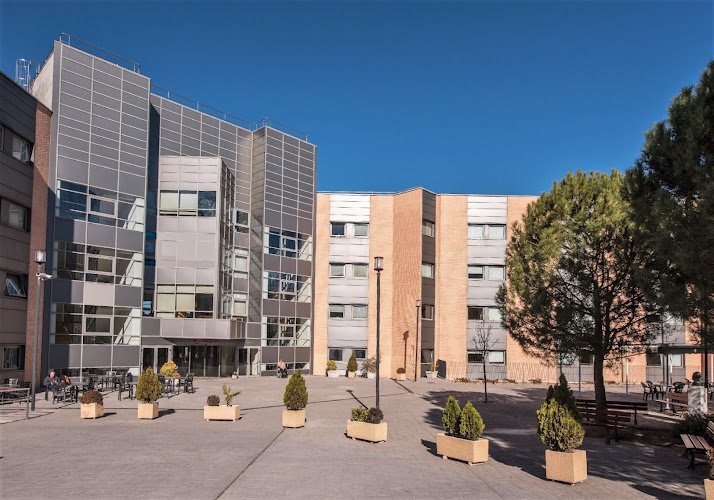 Centro-especializado-en-rehabilitacion-Lescer-Mirasierra