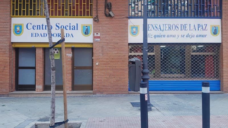 Edad-Dorada-Mensajeros-de-la-Paz