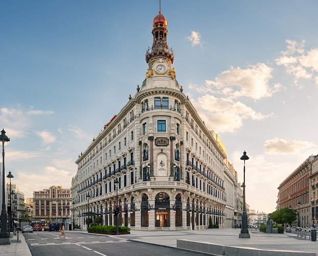 Four-Seasons-Hotel-Madrid
