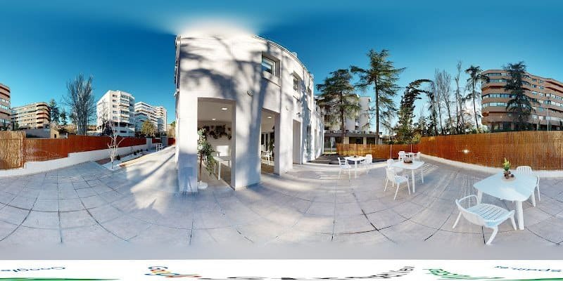 Grupo-5-Puerta-de-Hierro-Residencia-de-salud-mental-personas-mayores