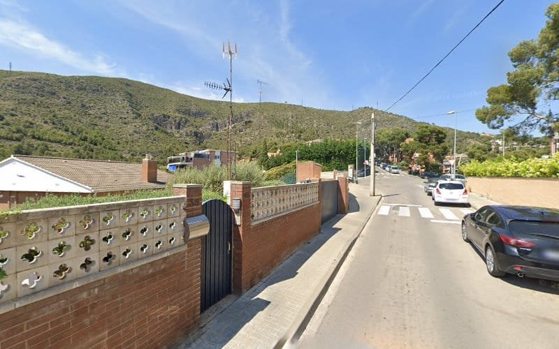 Lluna-gran-Residencia-de-dia