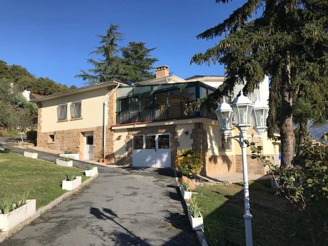 Residencia-Virgen-de-la-Caridad-del-Cobre