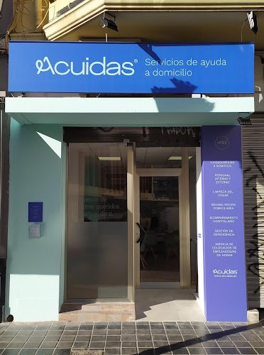 Acuidas-Cuidado-de-personas-mayores-en-Valencia