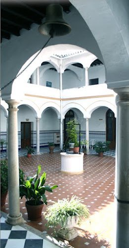 Asilo-De-Los-Angeles