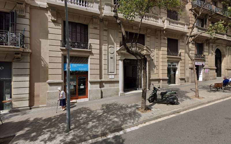 El-Hogar-del-Abuelo-Llar-de-Lavi