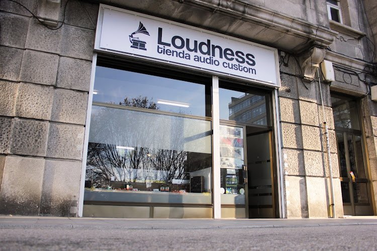 LOUDNESS