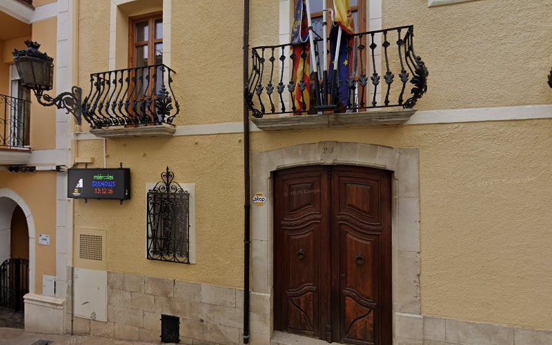 La-Llar-de-Castells-Residencia-de-persones-majors