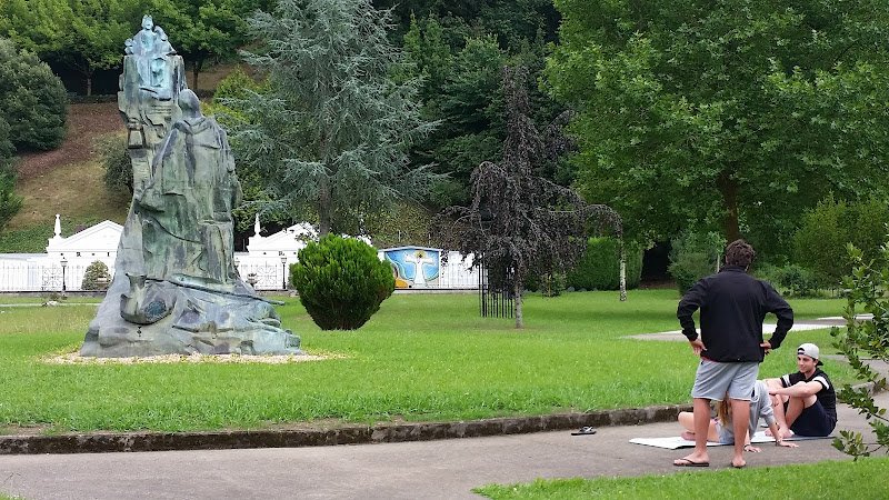 Loiolako-Santutegiko-AlbergeaAlbergue-del-Santuario-de-loyola