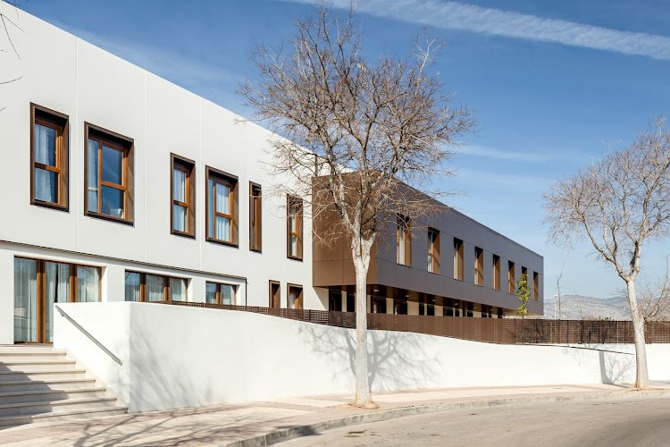 Ratisbona + Arquitectura Comercial SCP