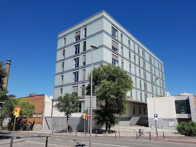 Residencia-de-ancianos-Antigua-Fabrica-Alchemika