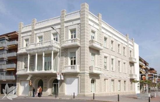 Residencia-y-centro-de-dia-El-Palauet-de-Sant-Feliu