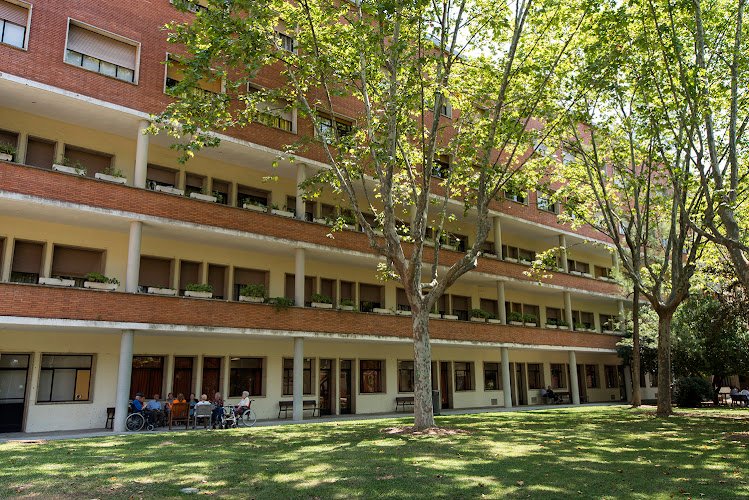Servicio-residencial-de-estancias-Temporales-Respiro-para-personas-mayores-Diputacion-de-Barcelona