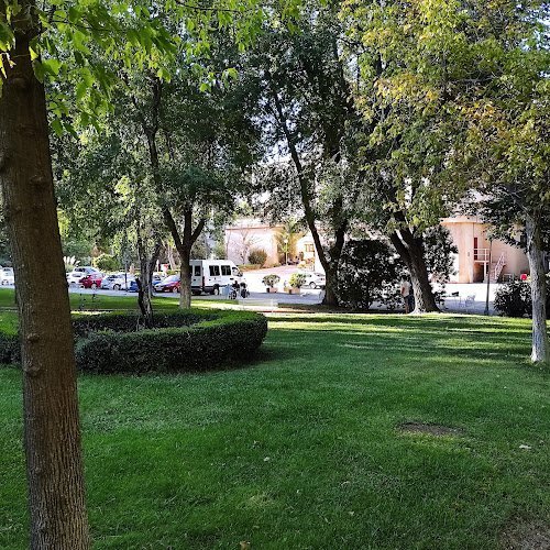 Residencia de Personas Mayores Manoteras