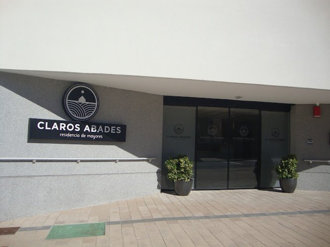 Centro residencial Claros Abades