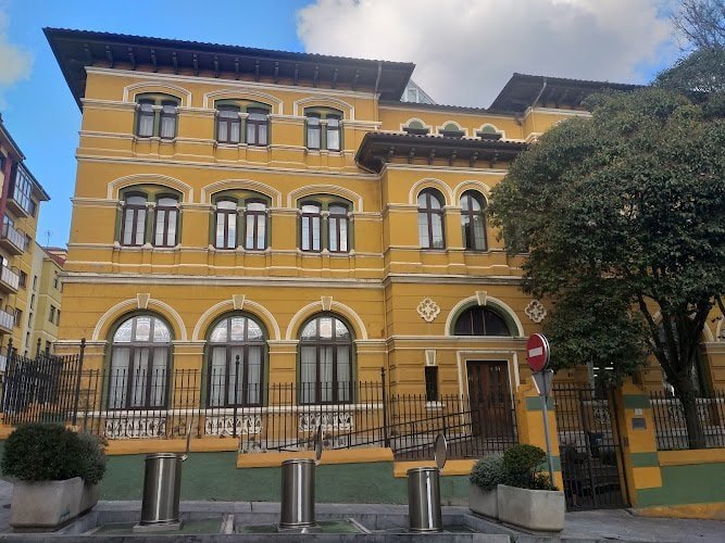 Residencia Cimadevilla