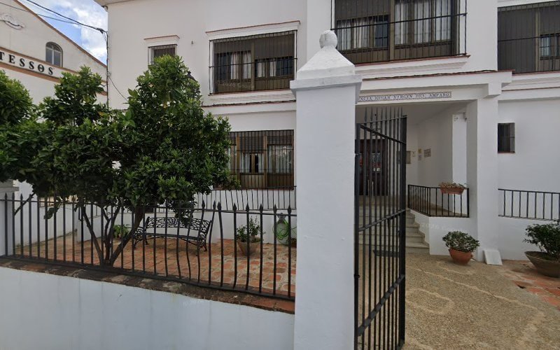 Residencia de ancianos nuestra Sra del Amparo