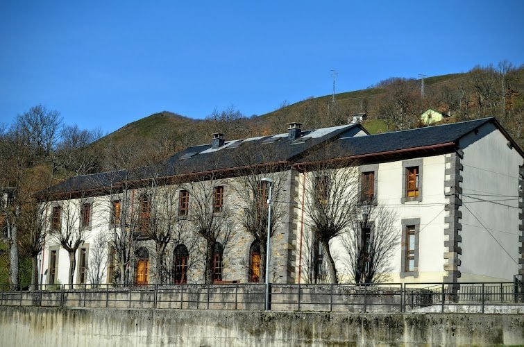 Ressidencia de ancianos el Roble