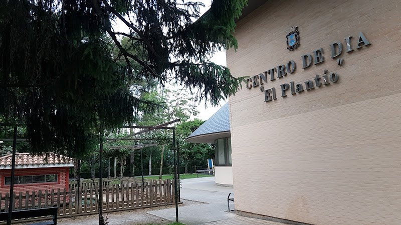 U. de estancias diurnas El Plantío.